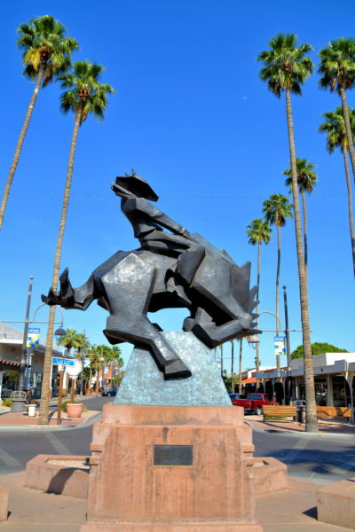 Jack Knife Sculpture in Scottsdale, Arizona - Encircle Photos