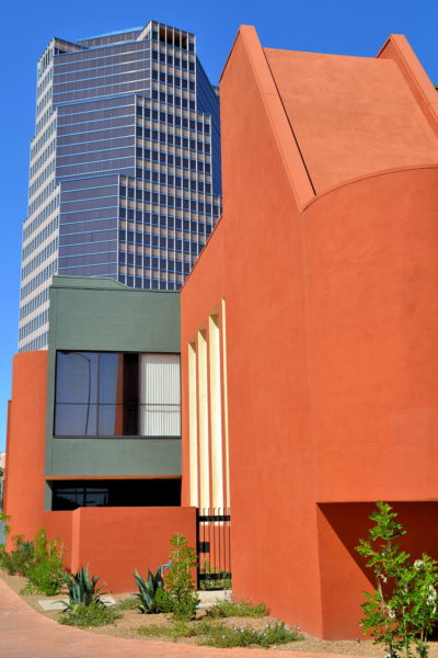 Contrasting Architecture in Tucson, Arizona - Encircle Photos