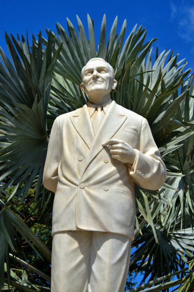 Henny Eman Statue in Oranjestad, Aruba - Encircle Photos