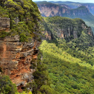 Kedumba Pass in Wentworth Falls in Blue Mountains, Australia - Encircle Photos
