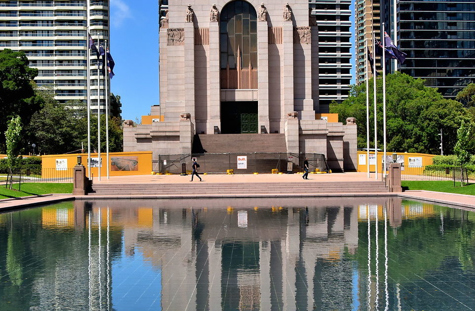 ANZAC War Memorial in Hyde Park in Sydney, Australia Encircle Photos