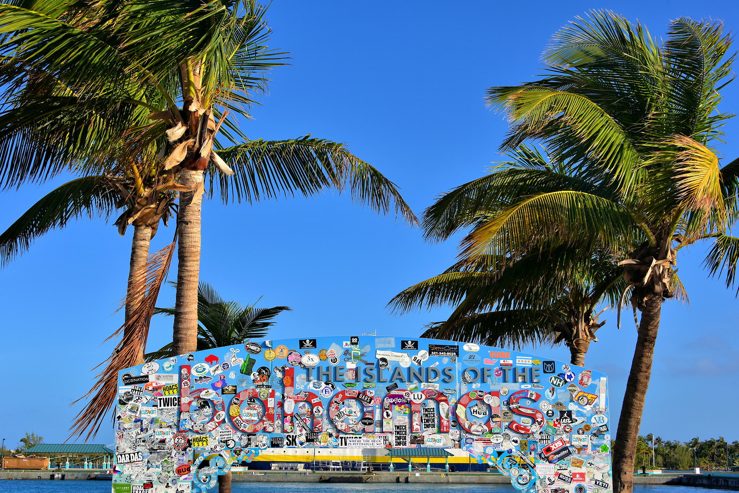 Welcome Sign in Nassau, Bahamas - Encircle Photos.