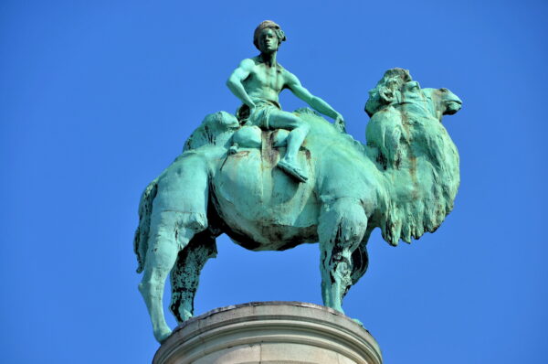 Chapter 15: Camel Sculpture at Zoo Entrance in Antwerp, Belgium - Encircle Photos