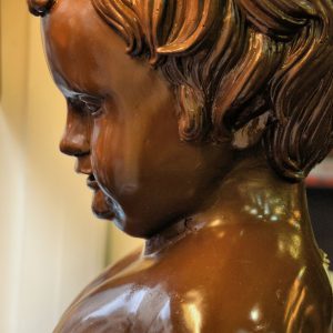 Chocolate Manneken Pis Statue in Brussels, Belgium - Encircle Photos
