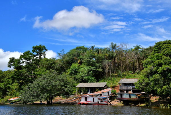 Lakeside Houses in Boca da Valeria, Brazil - Encircle Photos