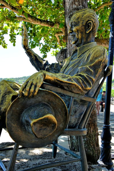 Former President Juscelino Kubitschek Statue in Búzios, Brazil - Encircle Photos