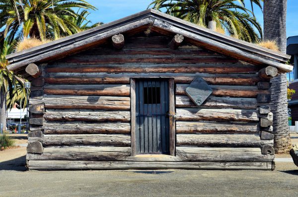 Jack London’s Klondike Gold Rush Log Cabin in Oakland, California - Encircle Photos