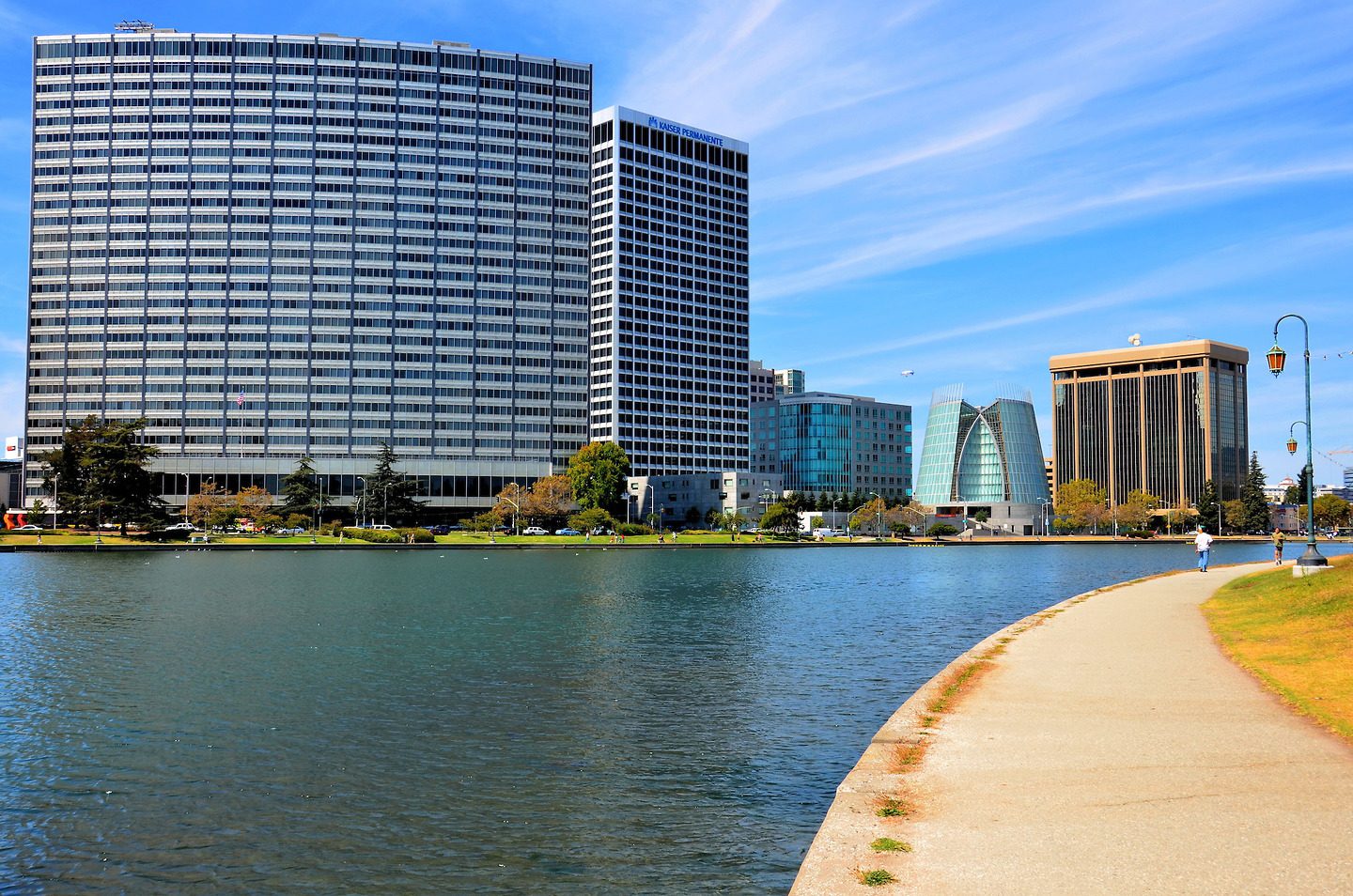 Lake Merritt near Downtown Oakland, California Encircle Photos