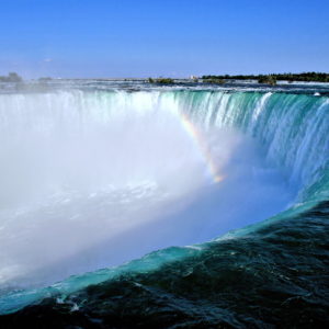 Scenic Drive from Niagara Falls, Canada - Encircle Photos