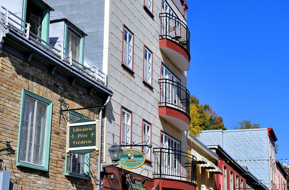 Rue du PetitChamplain of Old Québec City, Canada Encircle Photos