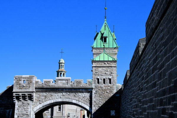 Porte Kent in Ramparts of Old Québec City, Canada - Encircle Photos