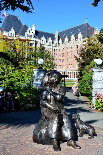 Emily Carr Statue in Victoria, Canada - Encircle Photos