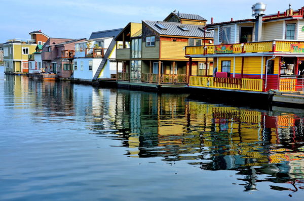 Floating Shops, Eateries and Homes at Fisherman’s Wharf in Victoria, Canada - Encircle Photos
