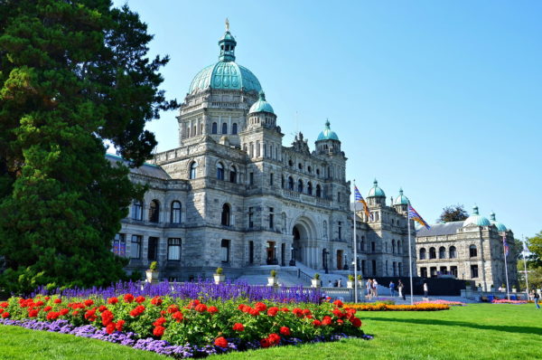 Description of Parliament Buildings in Victoria, Canada - Encircle Photos