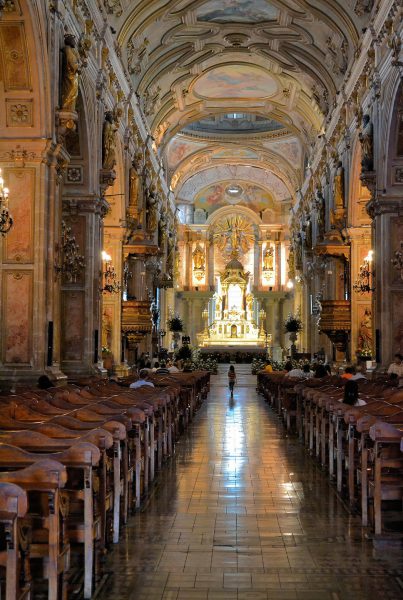 Metropolitan Cathedral’s Central Nave in Santiago, Chile - Encircle Photos