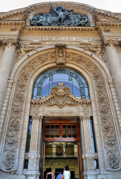 Museo Nacional de Bellas Artes Entrance in Santiago, Chile - Encircle Photos