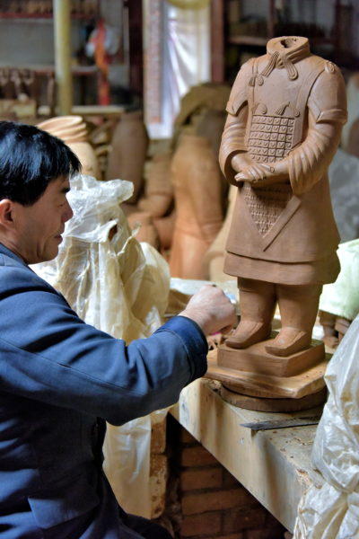 Terracotta Warriors and Lacquer Furniture Factory in Xi’an, China - Encircle Photos