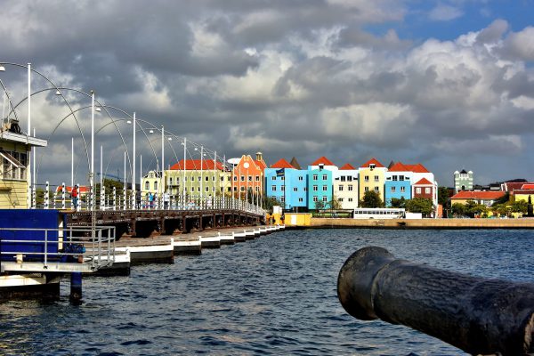 Introduction to Capital City of Willemstad, Curaçao - Encircle Photos