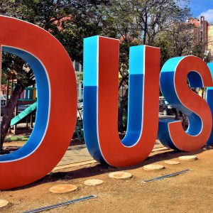 Dushi Sign in Punda, Eastside of Willemstad, Curaçao - Encircle Photos
