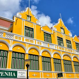 Penha Building in Punda, Eastside of Willemstad, Curaçao - Encircle Photos