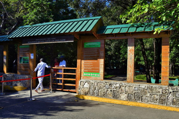 Los Tres Ojos National Park in Santo Domingo, Dominican Republic - Encircle Photos