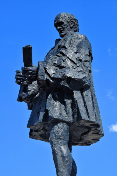 Nicolás de Ovando Statue at Spain Plaza in Santo Domingo, Dominican Republic - Encircle Photos