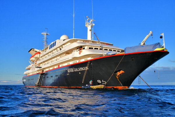Exploring the Galápagos, EC - Encircle Photos