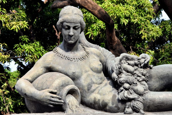 Aphrodite Statue at Centenary Square in Guayaquil, Ecuador - Encircle Photos