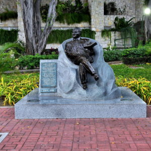 Abel Romeo Castillo Statue at Malecón 2000 in Guayaquil, Ecuador - Encircle Photos