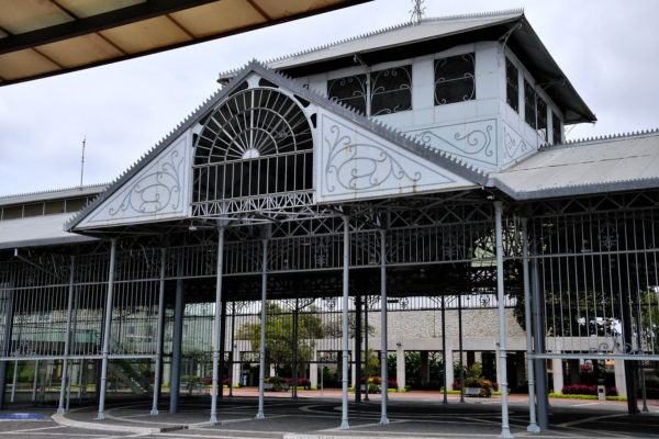 Crystal Palace at Malecón 2000 in Guayaquil, Ecuador - Encircle Photos