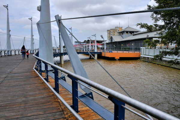 Elevated Boardwalk at Malecón 2000 in Guayaquil, Ecuador - Encircle Photos