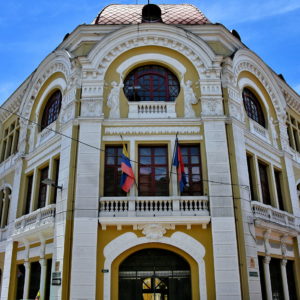 Former Agricultural and Industrial Credit Building in Quito, Ecuador - Encircle Photos