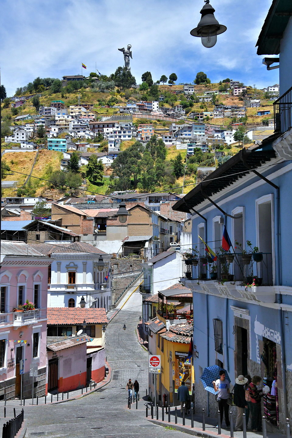 History of La Ronda in Quito, Ecuador Encircle Photos
