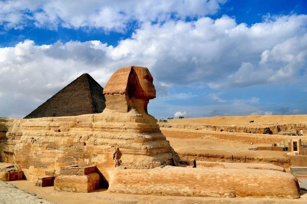 Great Sphinx and Pyramid of Khufu at Giza, Egypt - Encircle Photos