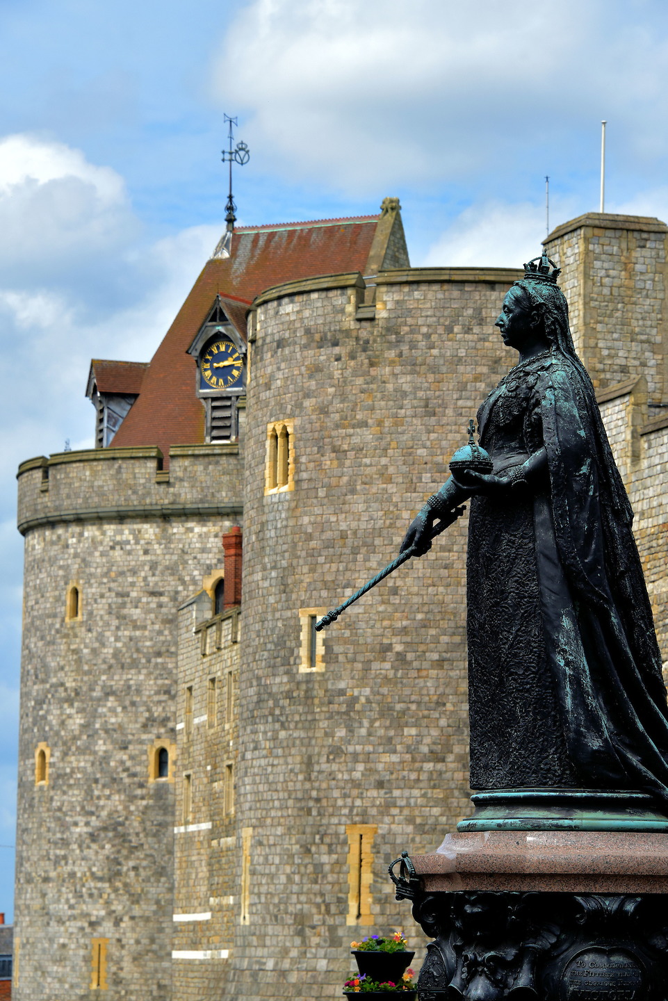 Queen Victoria Statue at Windsor Castle in Windsor, England Encircle