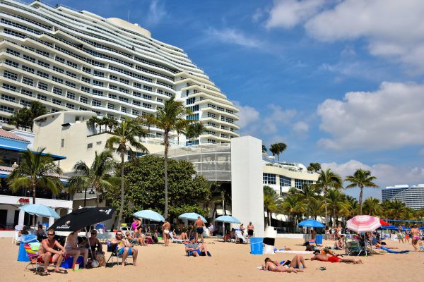 Beach in Front of Ritz-Carlton in Fort Lauderdale, Florida - Encircle Photos