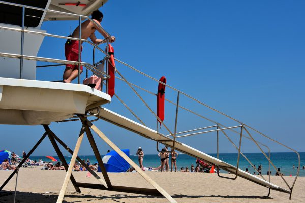 Lifeguard Tower on Beach in Fort Lauderdale, Florida - Encircle Photos