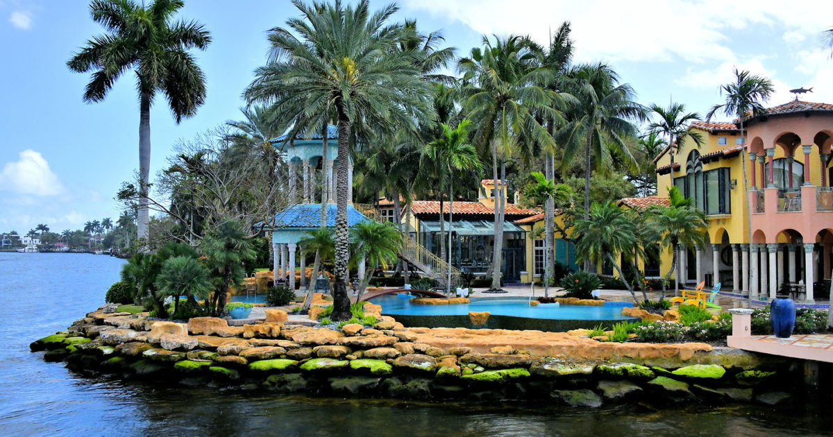Mansions on Millionaires’ Row in Fort Lauderdale, Florida Encircle Photos