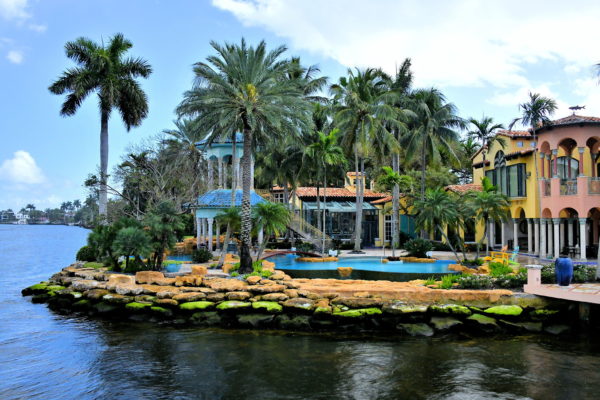 Mansions on Millionaires’ Row in Fort Lauderdale, Florida - Encircle Photos