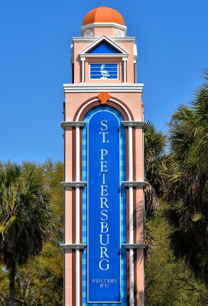 Welcome Sign on Interstate 275 in St. Petersburg, Florida - Encircle Photos