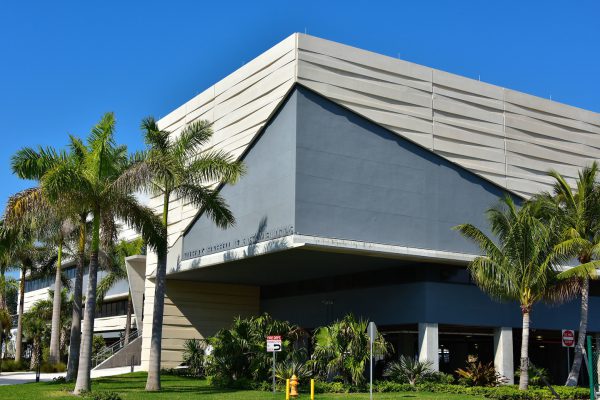 Alfred C. Glassell Jr. Sustain Building in Virginia Key, Florida - Encircle Photos