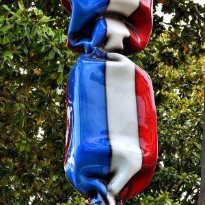 Bonbon Drapeau France Sculpture in Cannes, France - Encircle Photos
