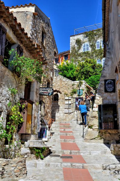 Labyrinth of Cobbled Walkways in Éze, France - Encircle Photos