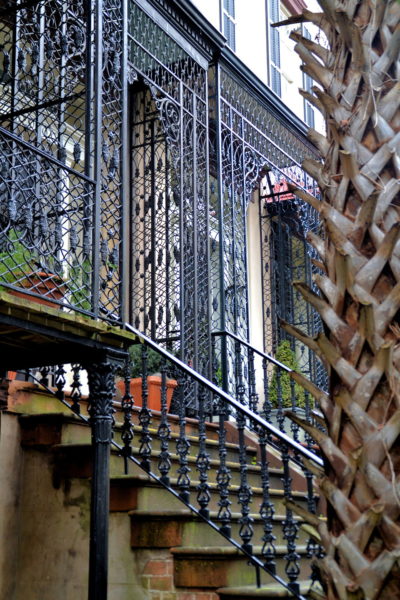 Ornamental Ironwork of Architecture in Savannah, Georgia - Encircle Photos