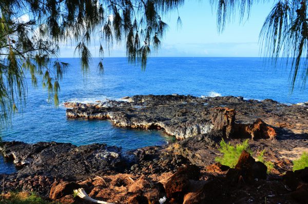Spouting Horn Beach Park near Po’ipū on Kaua’i, Hawaii - Encircle Photos