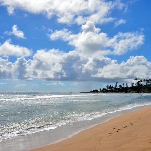 Surf and Sand on Wailuā Beach near Wailuā on Kaua’i, Hawaii - Encircle Photos
