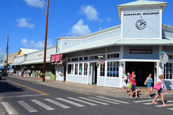 Shopping Along Front Street in Lahaina on Maui, Hawaii - Encircle Photos