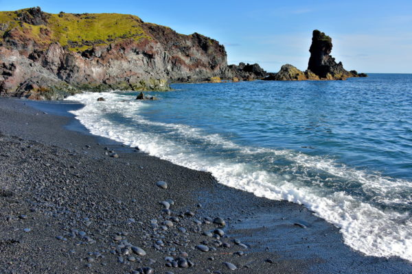 Black Lava Pearl Beach at Djúpalónssandur on Snæfellsnes Peninsula, Iceland - Encircle Photos