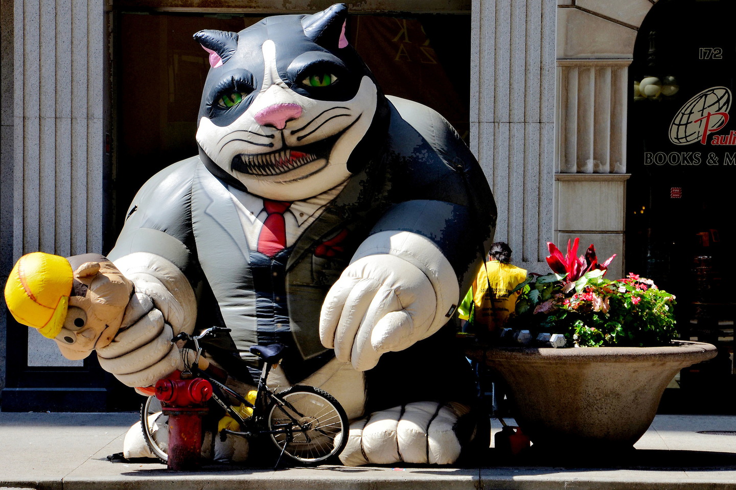 Fat Cat Balloon Strangling Construction Worker in Chicago, Illinois