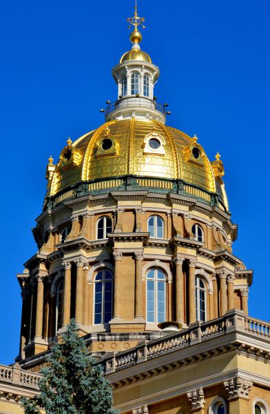Iowa State Capitol Dome in Des Moines, Iowa - Encircle Photos
